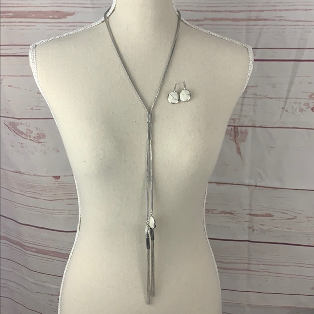 Stone necklace & earrings set